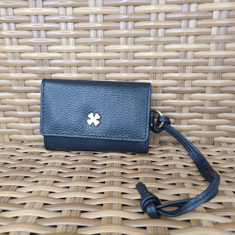 Lucky Brand Key Holder Wristlet Small Leather Black Gold Logo Charm Pocket Slots